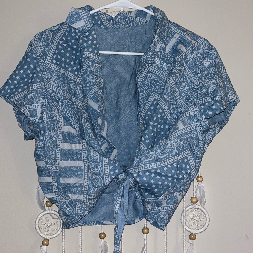 Tommy Hilfiger Woman’s size medium top